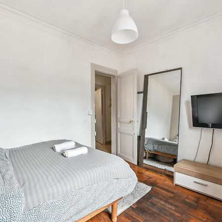 Wonderful apartment close Champs-Elysées Paris Extérieur photo